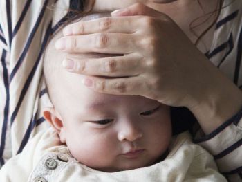 HOLISTIC QUICK CURES for infants' fevers so no
                    ANTI BIOTICS GET PRESCRIBED !